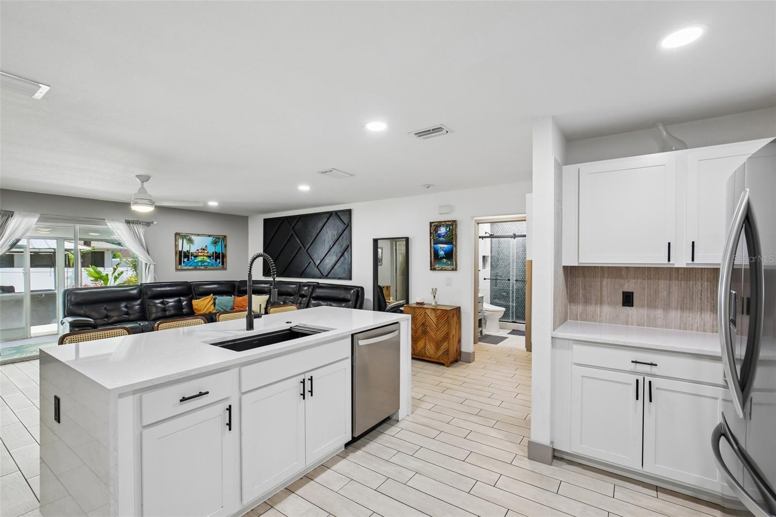 18142 GRIFFEN AVE, PORT CHARLOTTE, FL, 33948