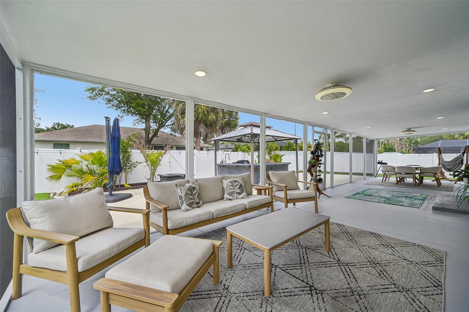 18142 GRIFFEN AVE, PORT CHARLOTTE, FL, 33948