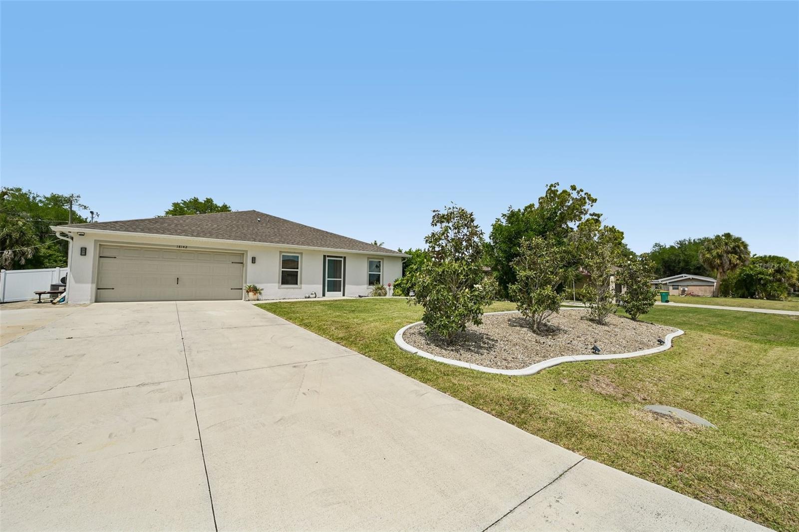 18142 GRIFFEN AVE, PORT CHARLOTTE, FL, 33948