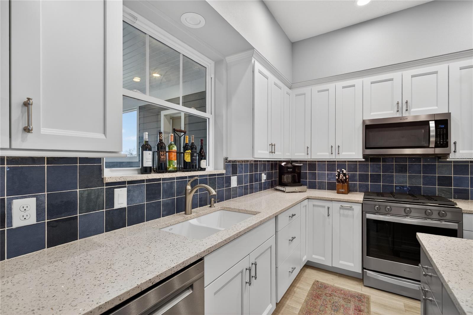 264 S CENTRAL AVE, UMATILLA, FL, 32784