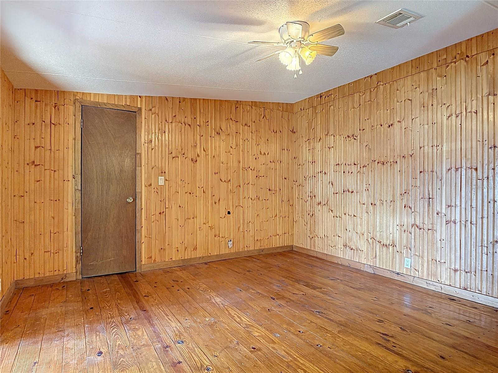 27912 LAKE AVE, PAISLEY, FL, 32767