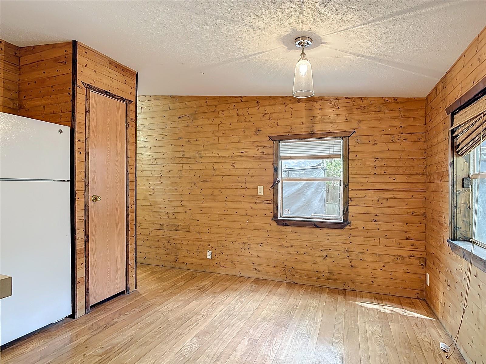 27912 LAKE AVE, PAISLEY, FL, 32767