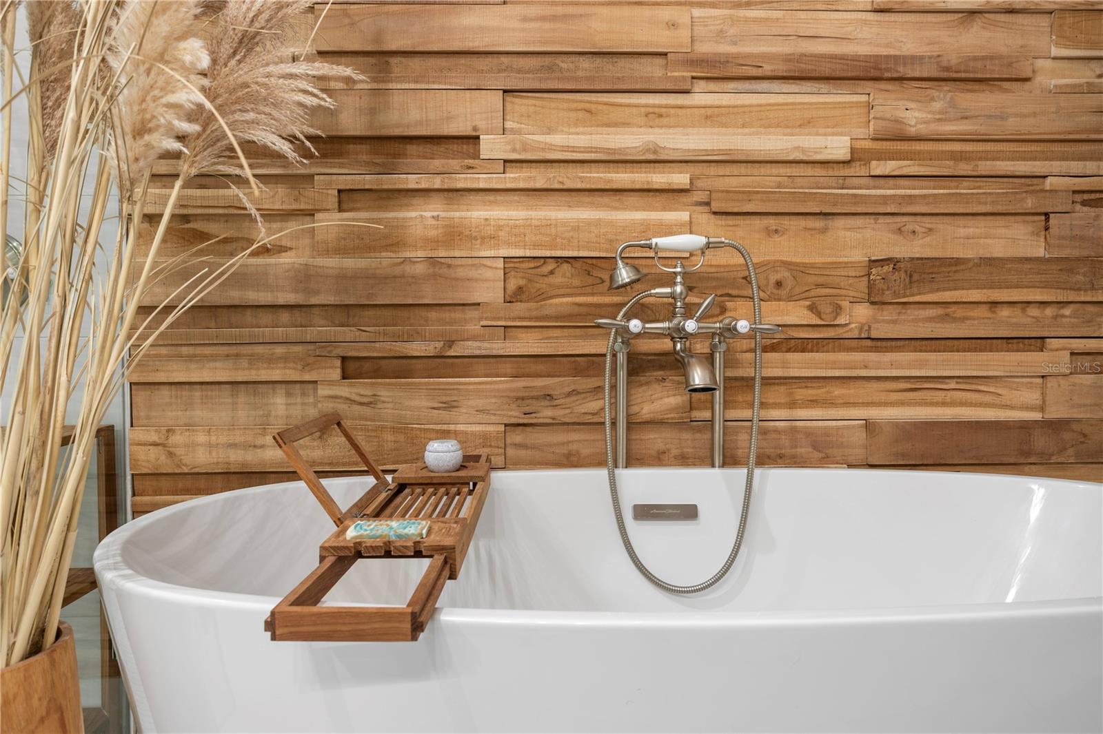 91 DAVIS BLVD #303, TAMPA, FL, 33606