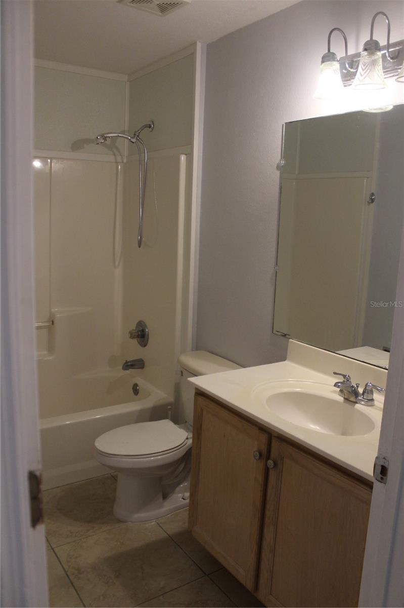 60 RAMBLEWOOD DR, PALM COAST, FL, 32164