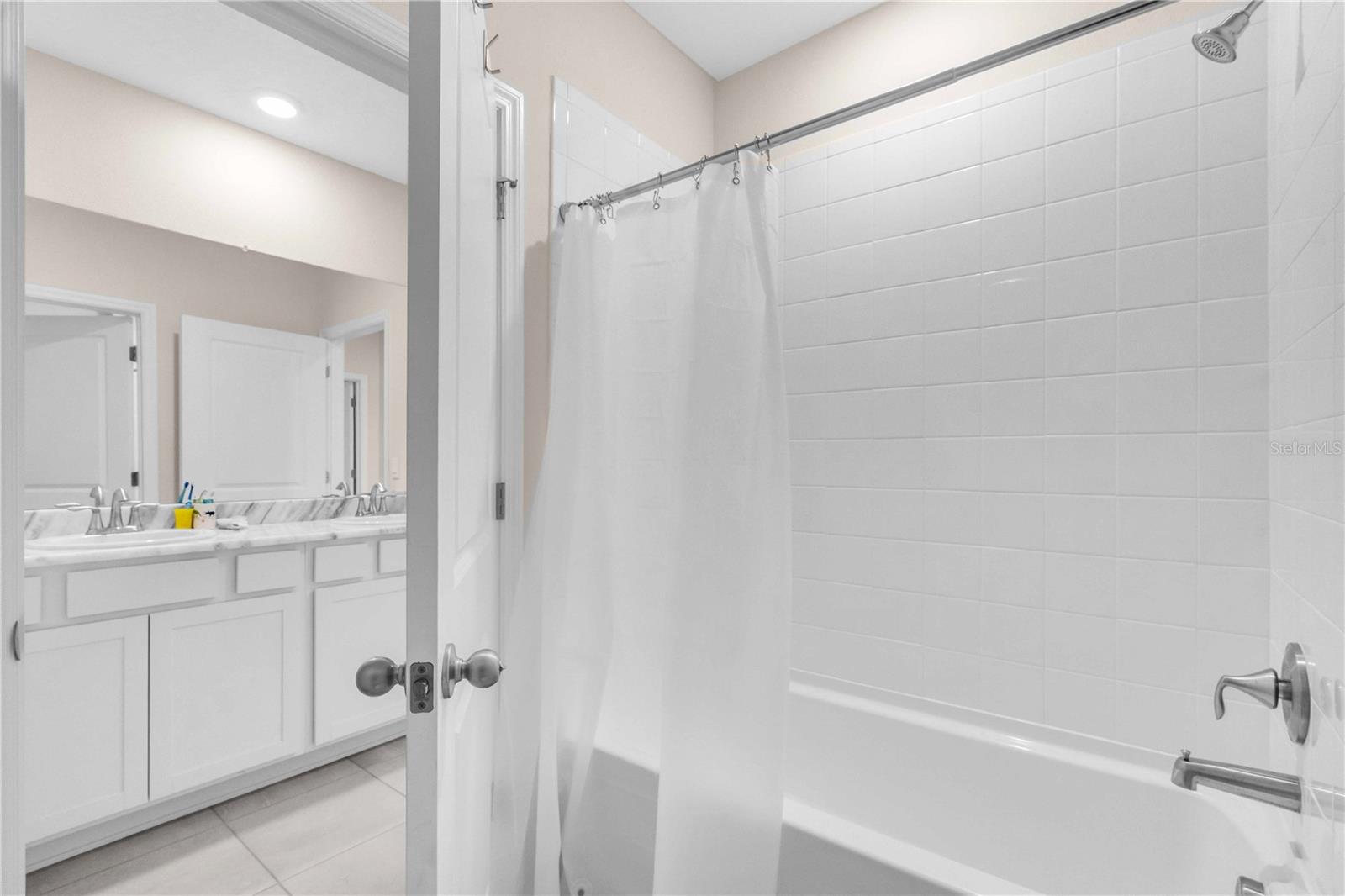 18015 FATTORIA TERRACE, LAKEWOOD RANCH, FL, 34211