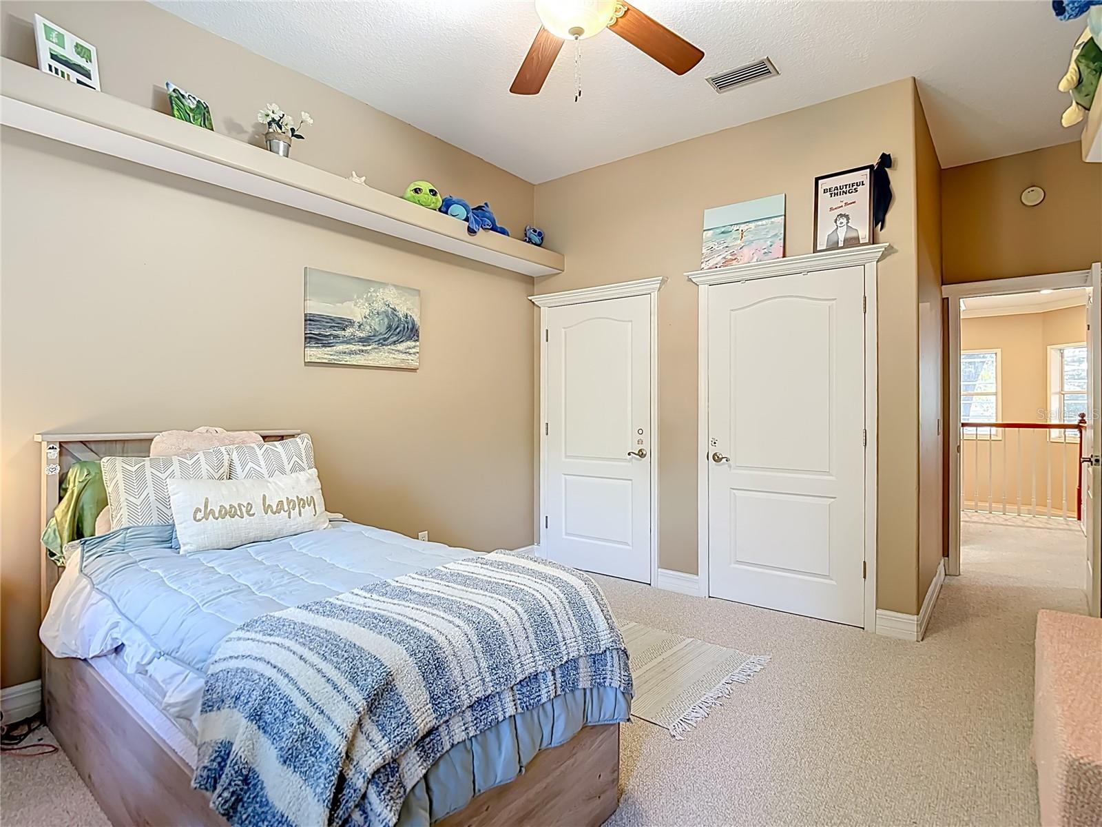 2425 VALRICO FOREST DR, VALRICO, FL, 33594