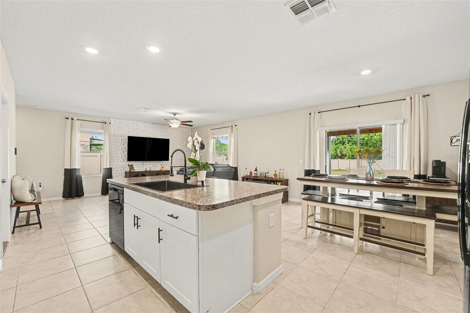 5067 SABLE CHIME DR, WIMAUMA, FL, 33598