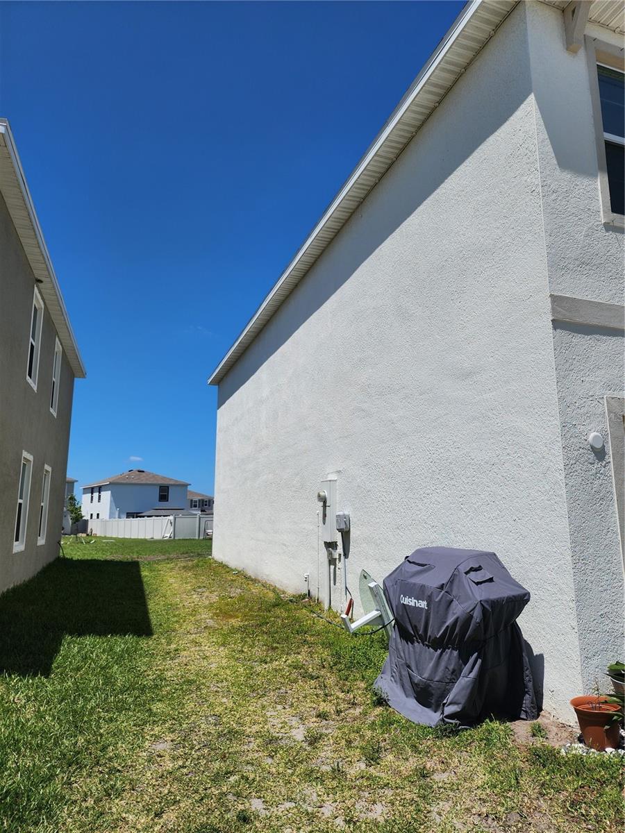 17033 OVAL RUM DR, WIMAUMA, FL, 33598