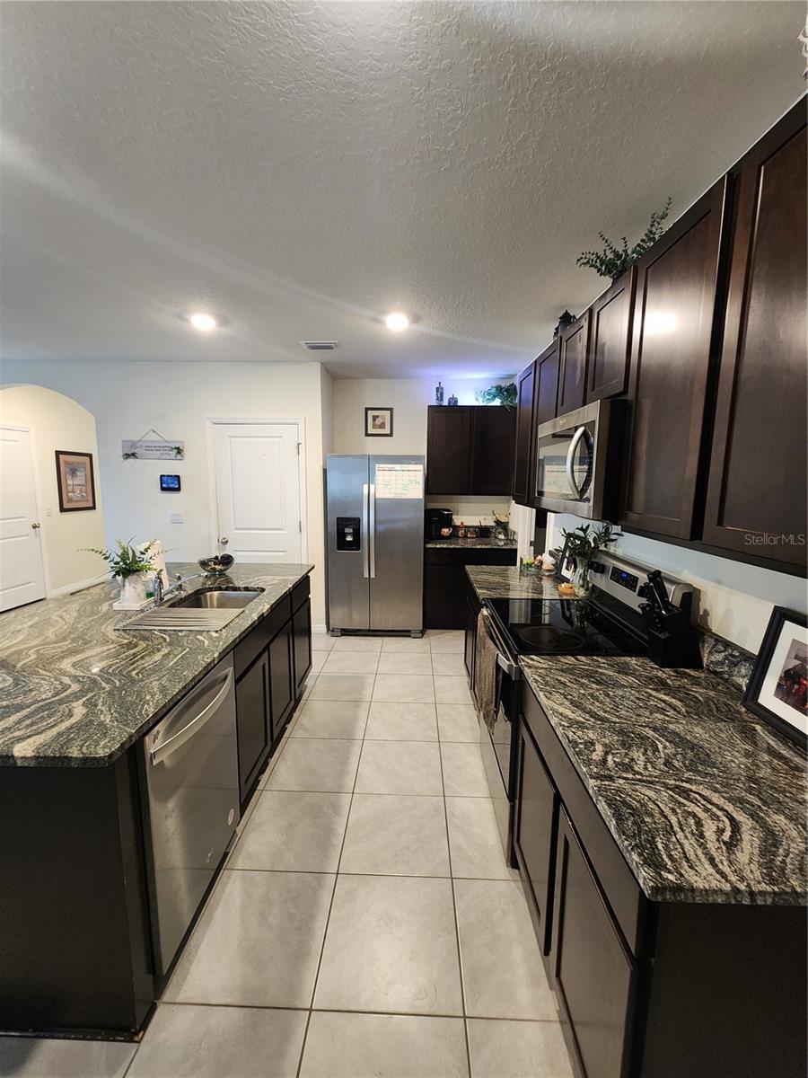 17033 OVAL RUM DR, WIMAUMA, FL, 33598