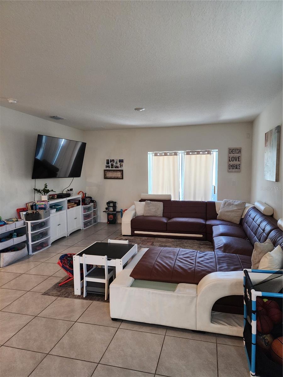 17033 OVAL RUM DR, WIMAUMA, FL, 33598