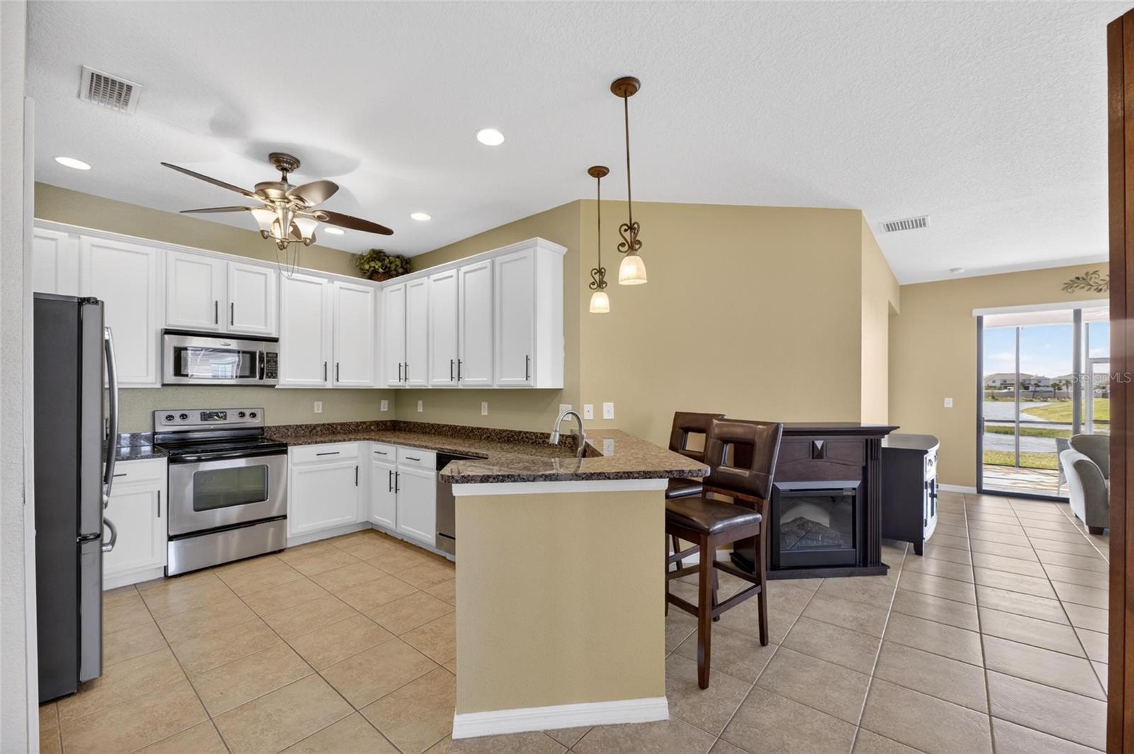 5667 SUNSET FALLS DR, APOLLO BEACH, FL, 33572
