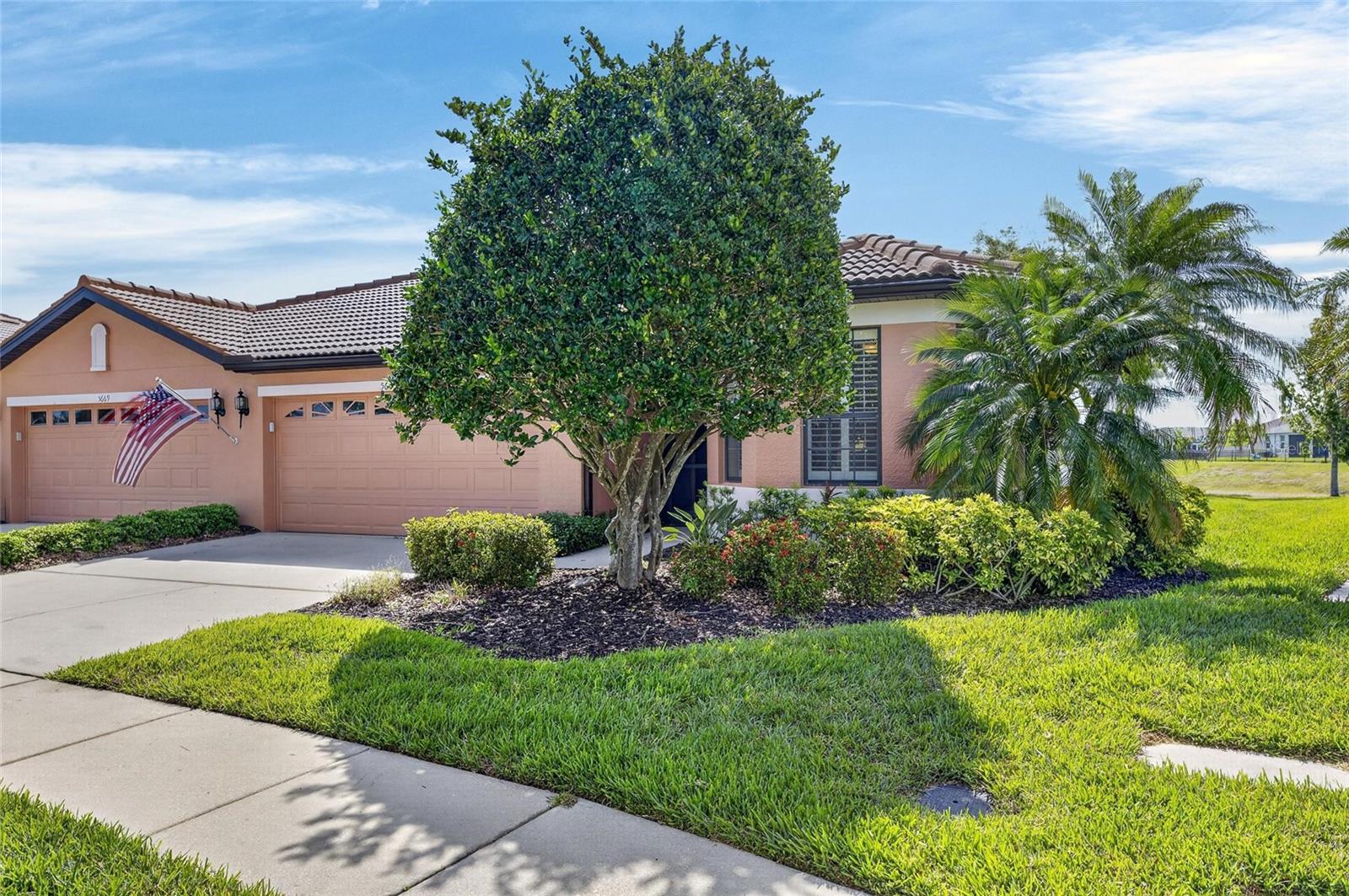 5667 SUNSET FALLS DR, APOLLO BEACH, FL, 33572