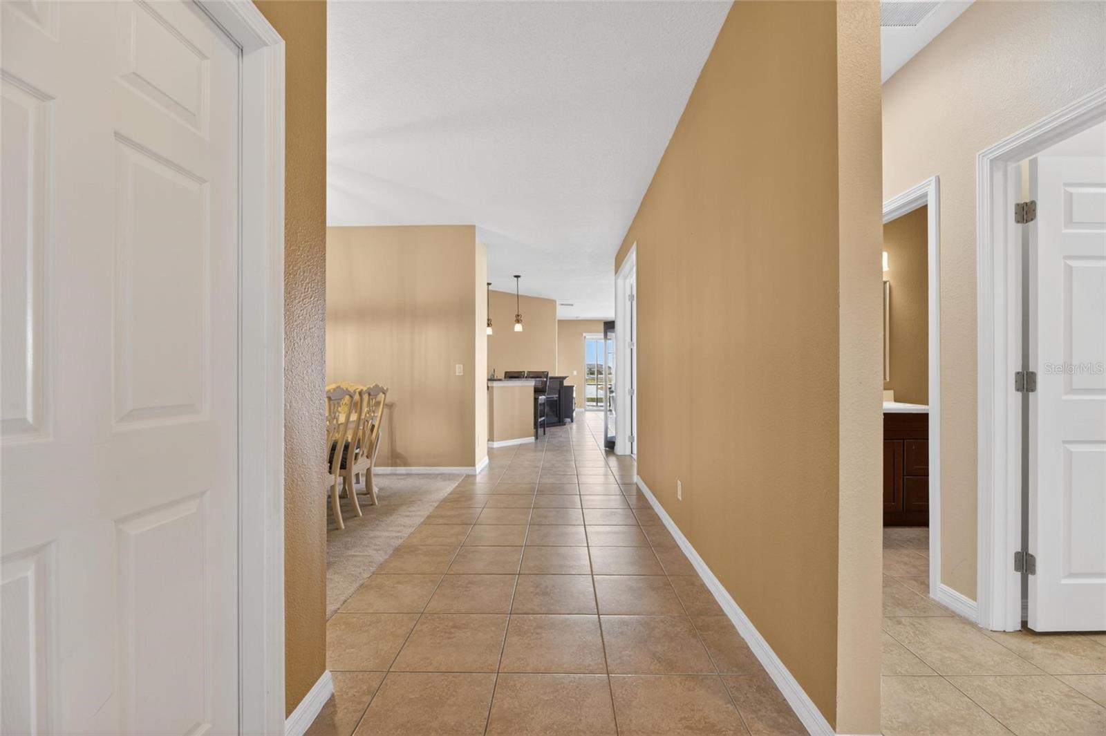 5667 SUNSET FALLS DR, APOLLO BEACH, FL, 33572