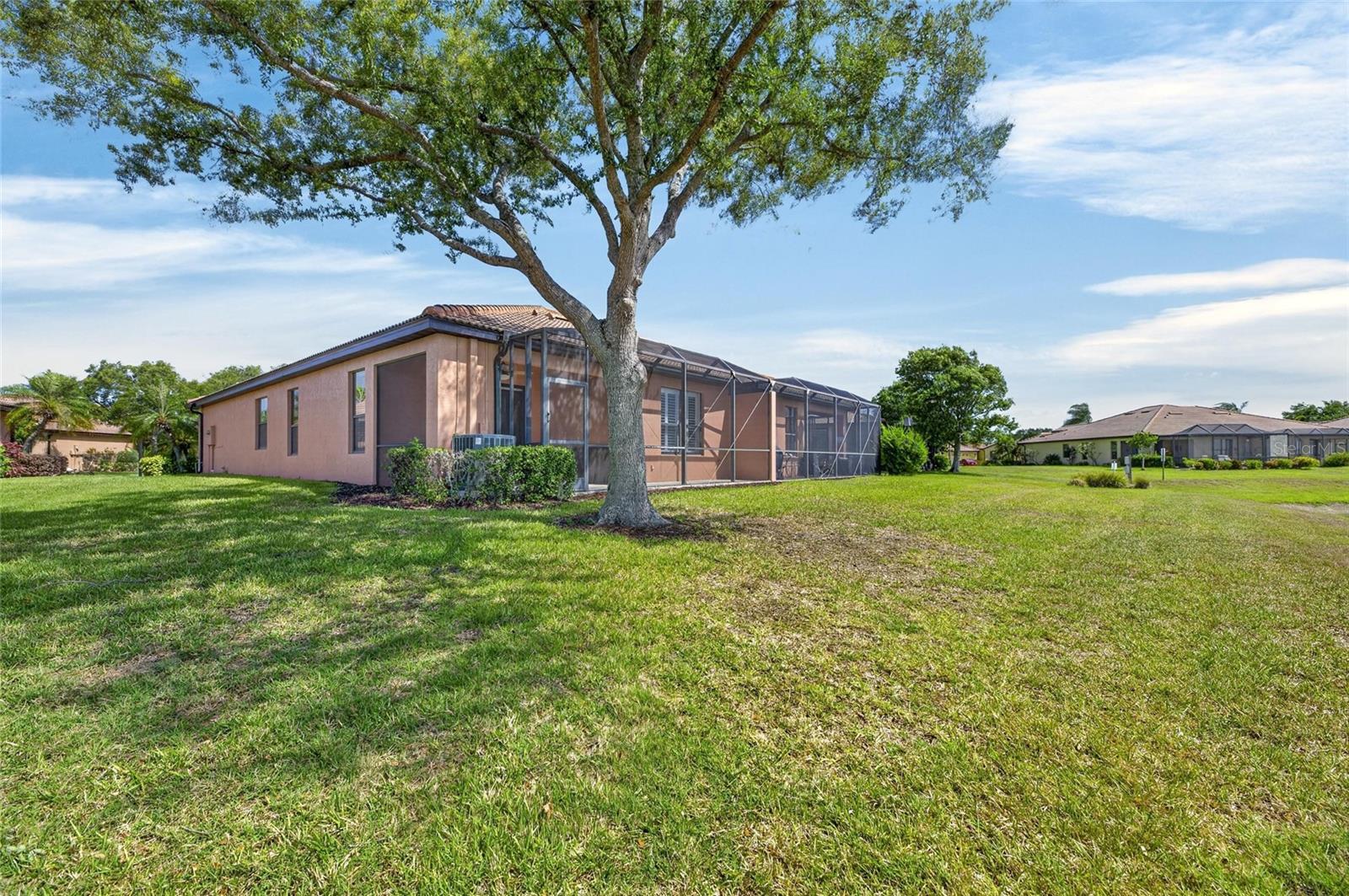 5667 SUNSET FALLS DR, APOLLO BEACH, FL, 33572