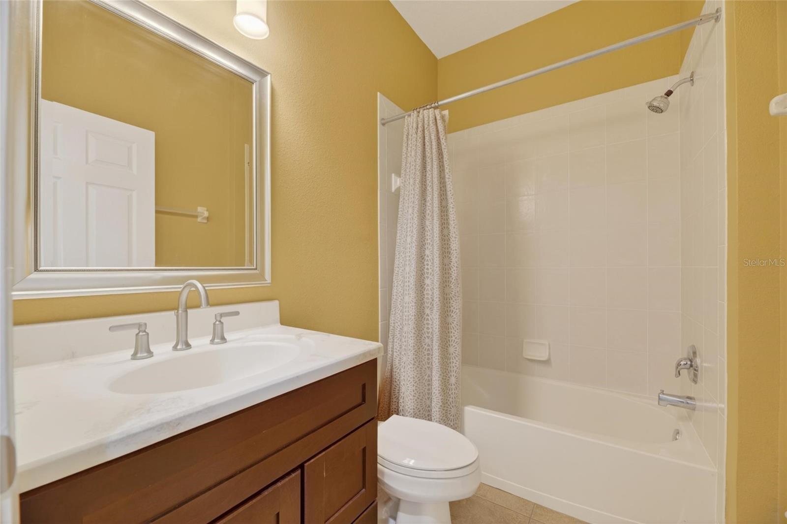 5667 SUNSET FALLS DR, APOLLO BEACH, FL, 33572