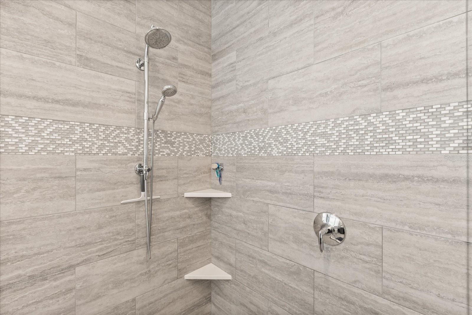 4849 CHAROWEN DR, ORLANDO, FL, 32837