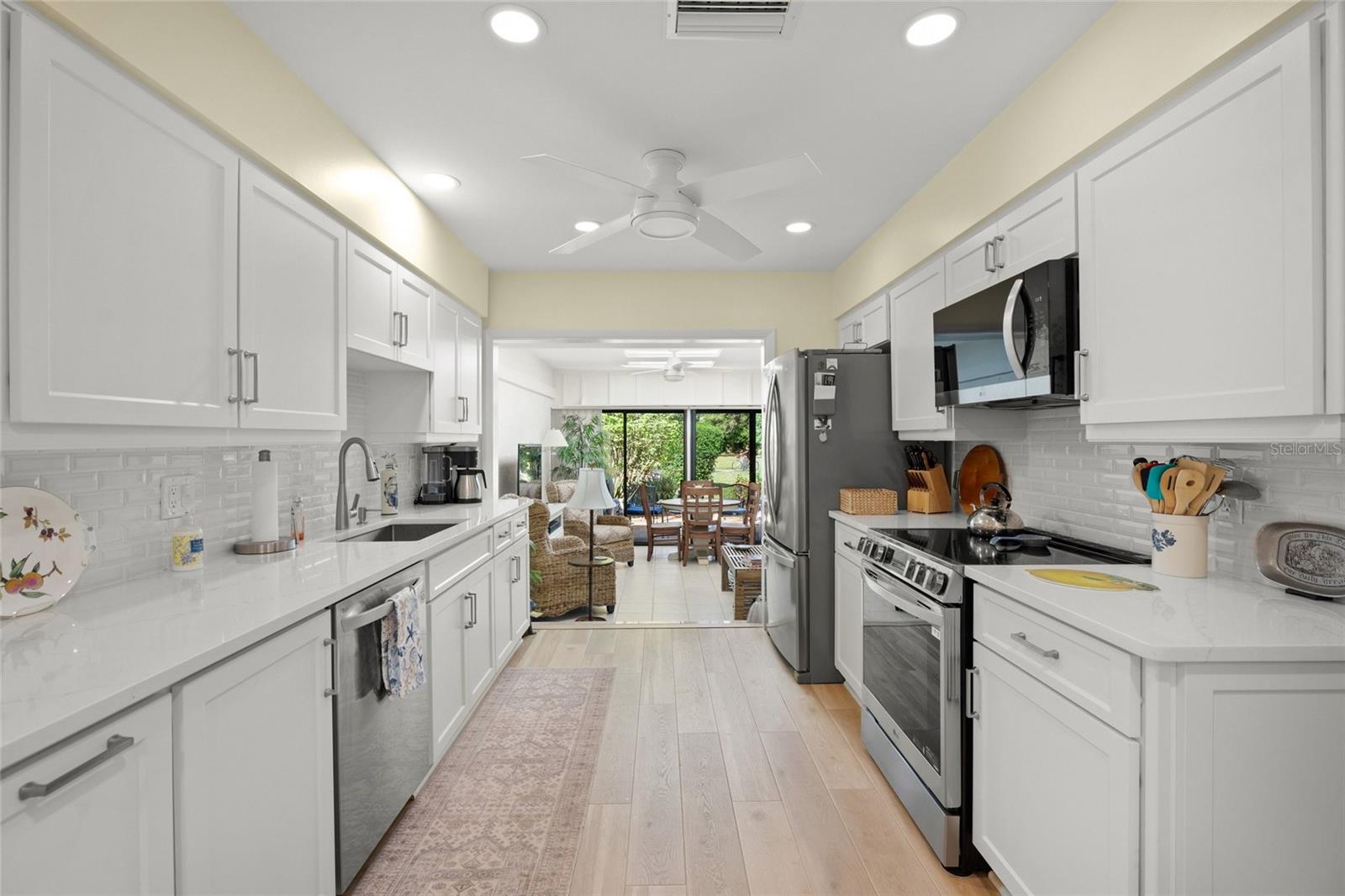 4688 OAK HOLLOW DR #25, SARASOTA, FL, 34241