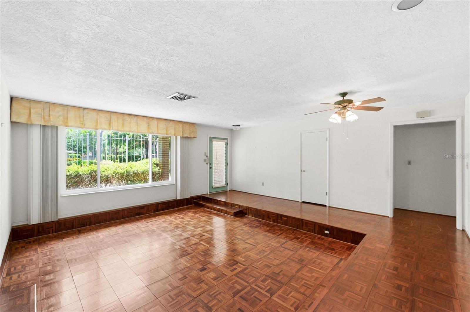 1451 MONTICELLO BLVD N, ST PETERSBURG, FL, 33703