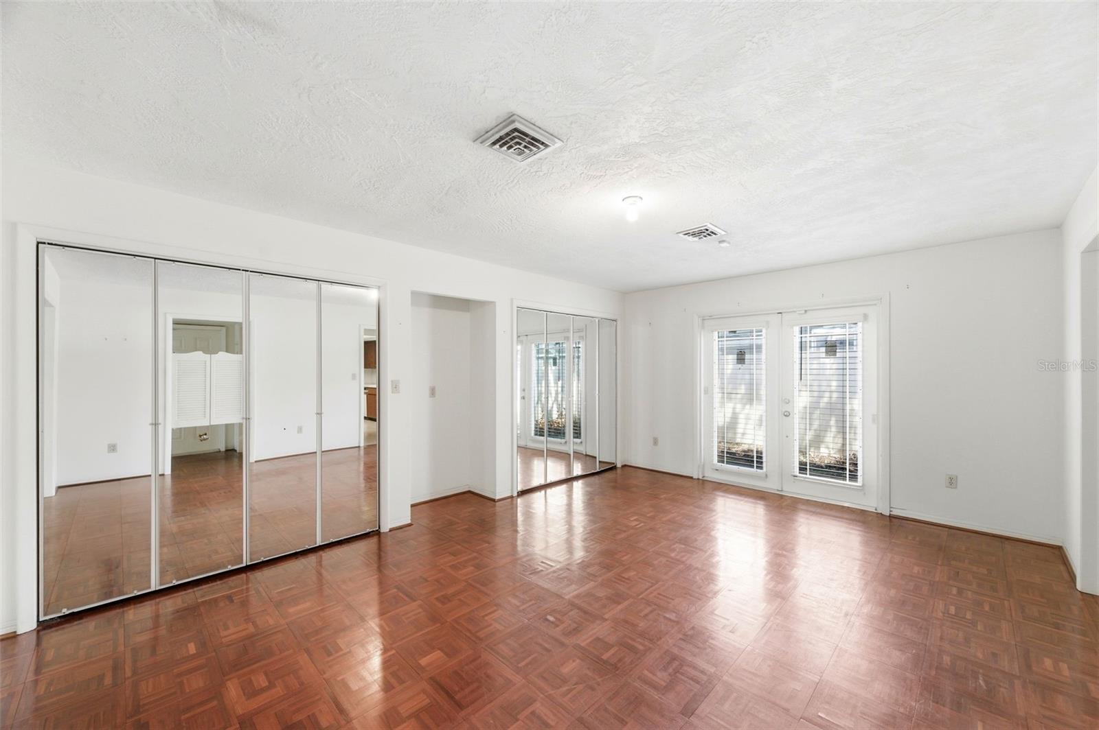 1451 MONTICELLO BLVD N, ST PETERSBURG, FL, 33703