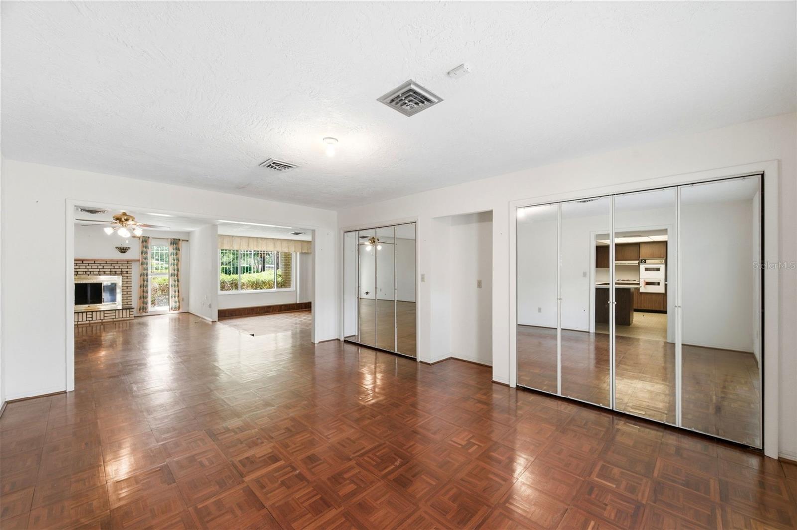 1451 MONTICELLO BLVD N, ST PETERSBURG, FL, 33703