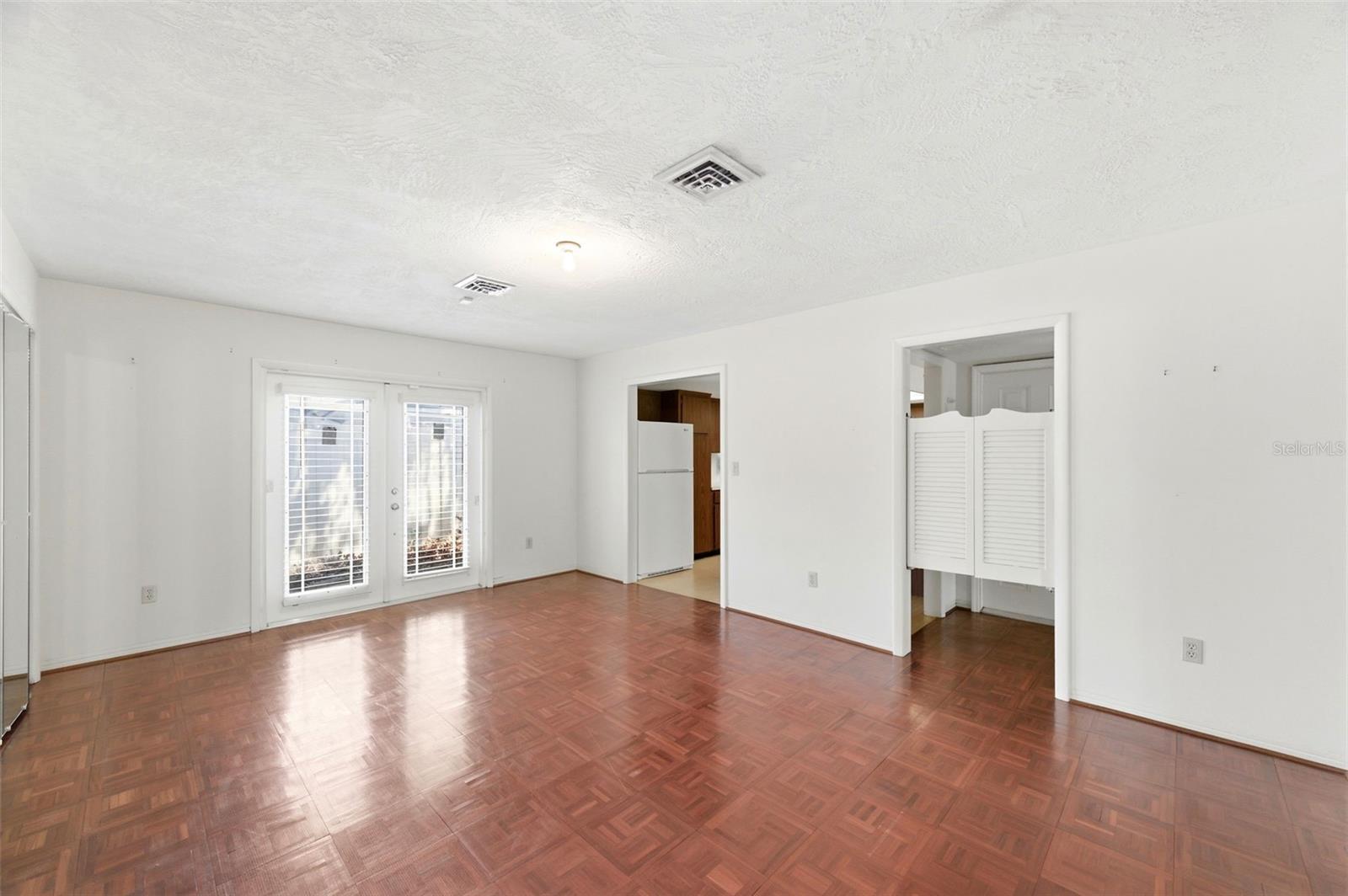 1451 MONTICELLO BLVD N, ST PETERSBURG, FL, 33703