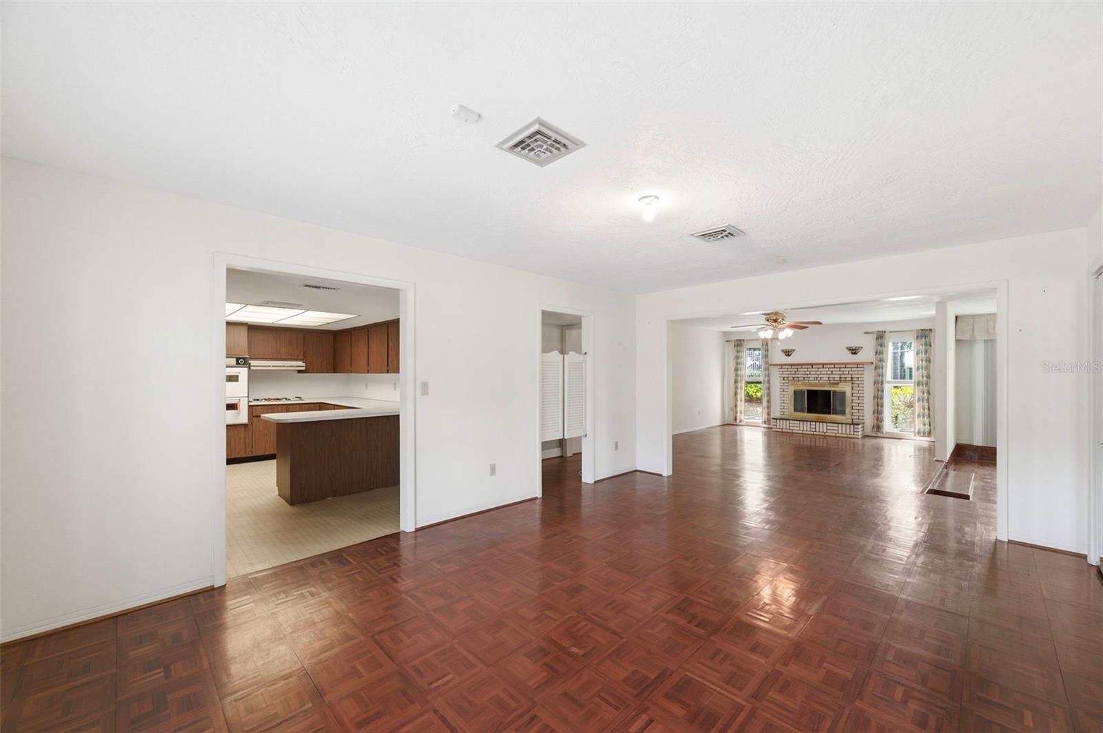 1451 MONTICELLO BLVD N, ST PETERSBURG, FL, 33703