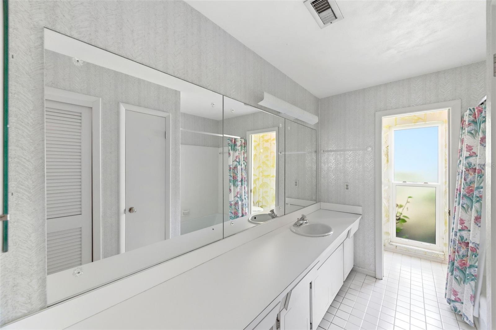 1451 MONTICELLO BLVD N, ST PETERSBURG, FL, 33703