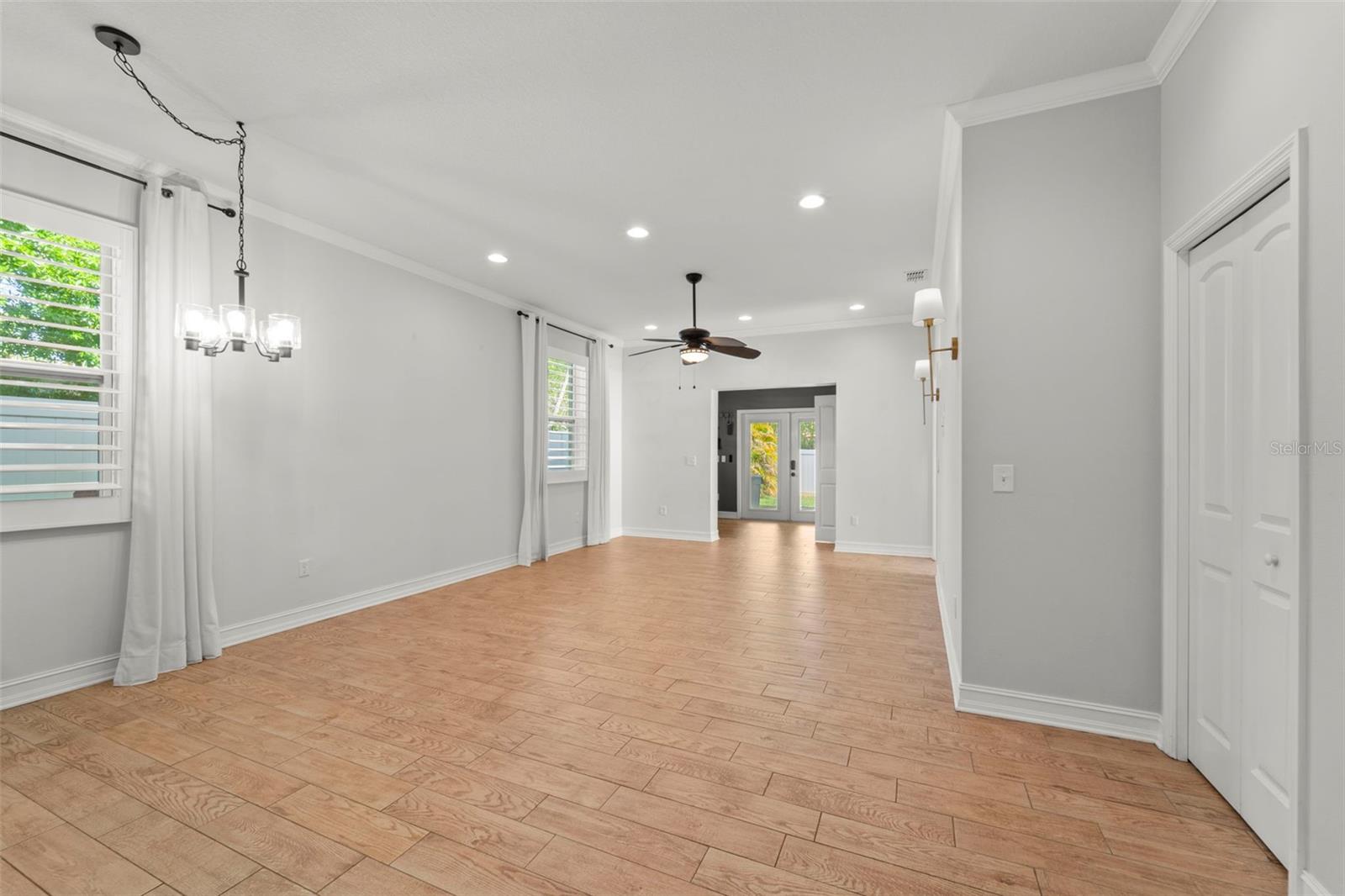 967 49TH AVE N, ST PETERSBURG, FL, 33703