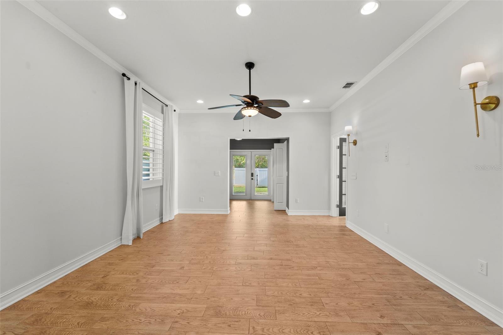 967 49TH AVE N, ST PETERSBURG, FL, 33703