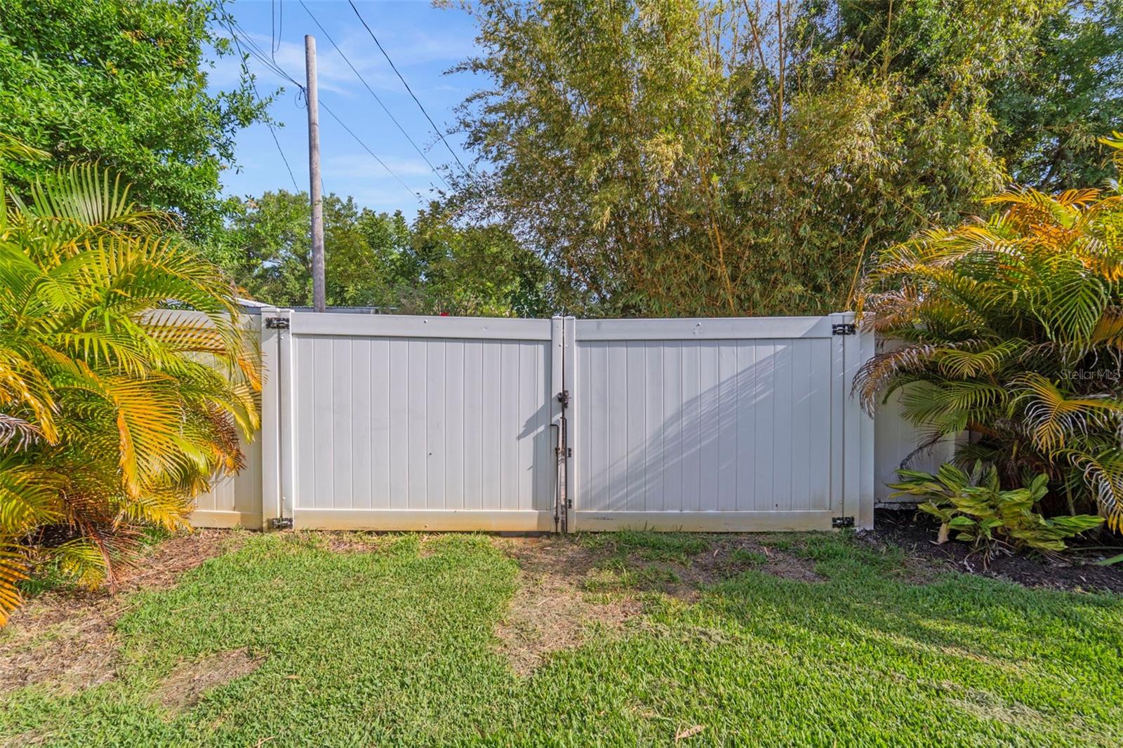 967 49TH AVE N, ST PETERSBURG, FL, 33703