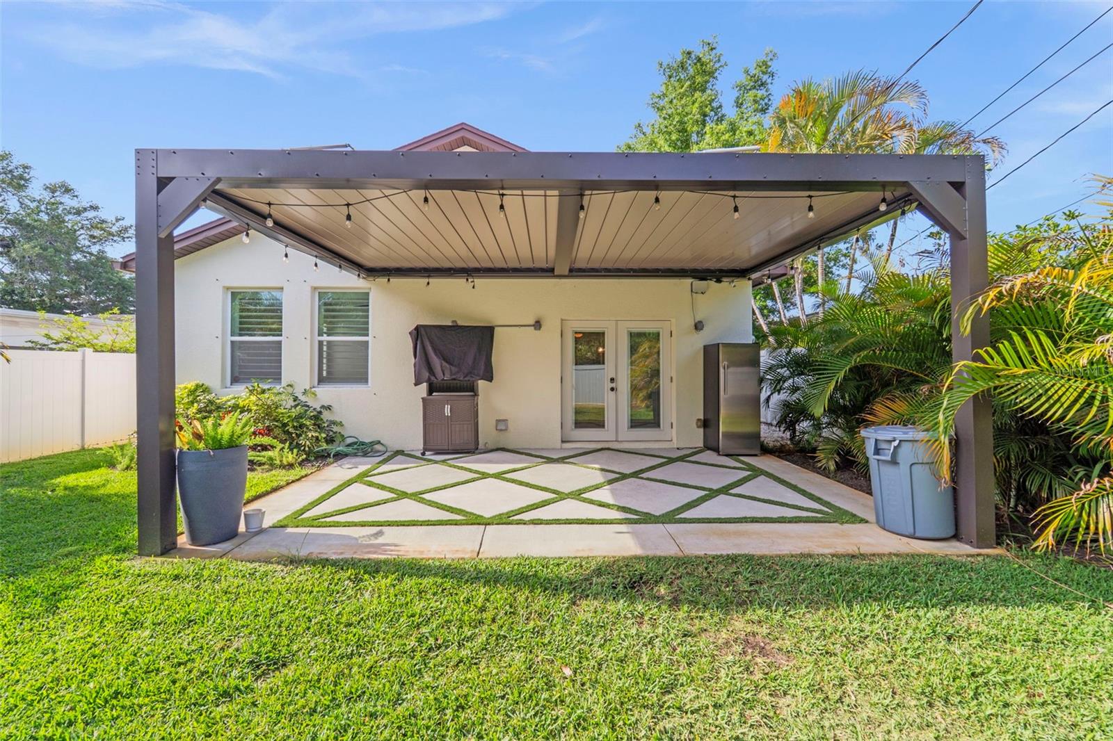 967 49TH AVE N, ST PETERSBURG, FL, 33703