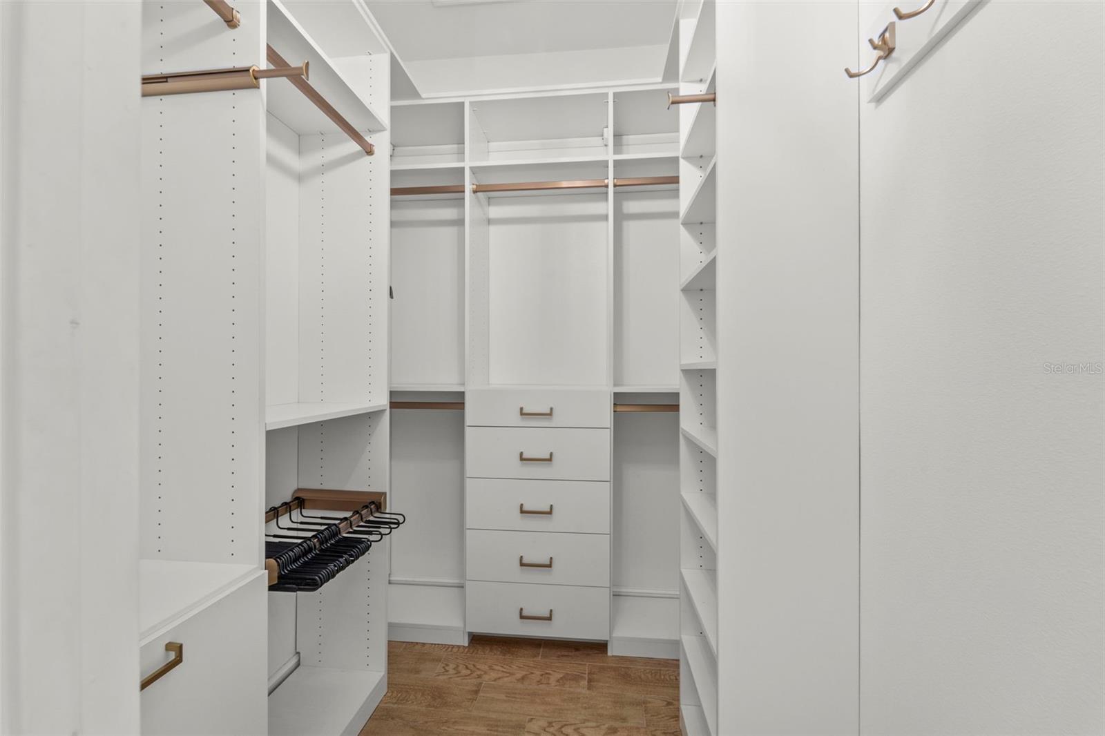 967 49TH AVE N, ST PETERSBURG, FL, 33703