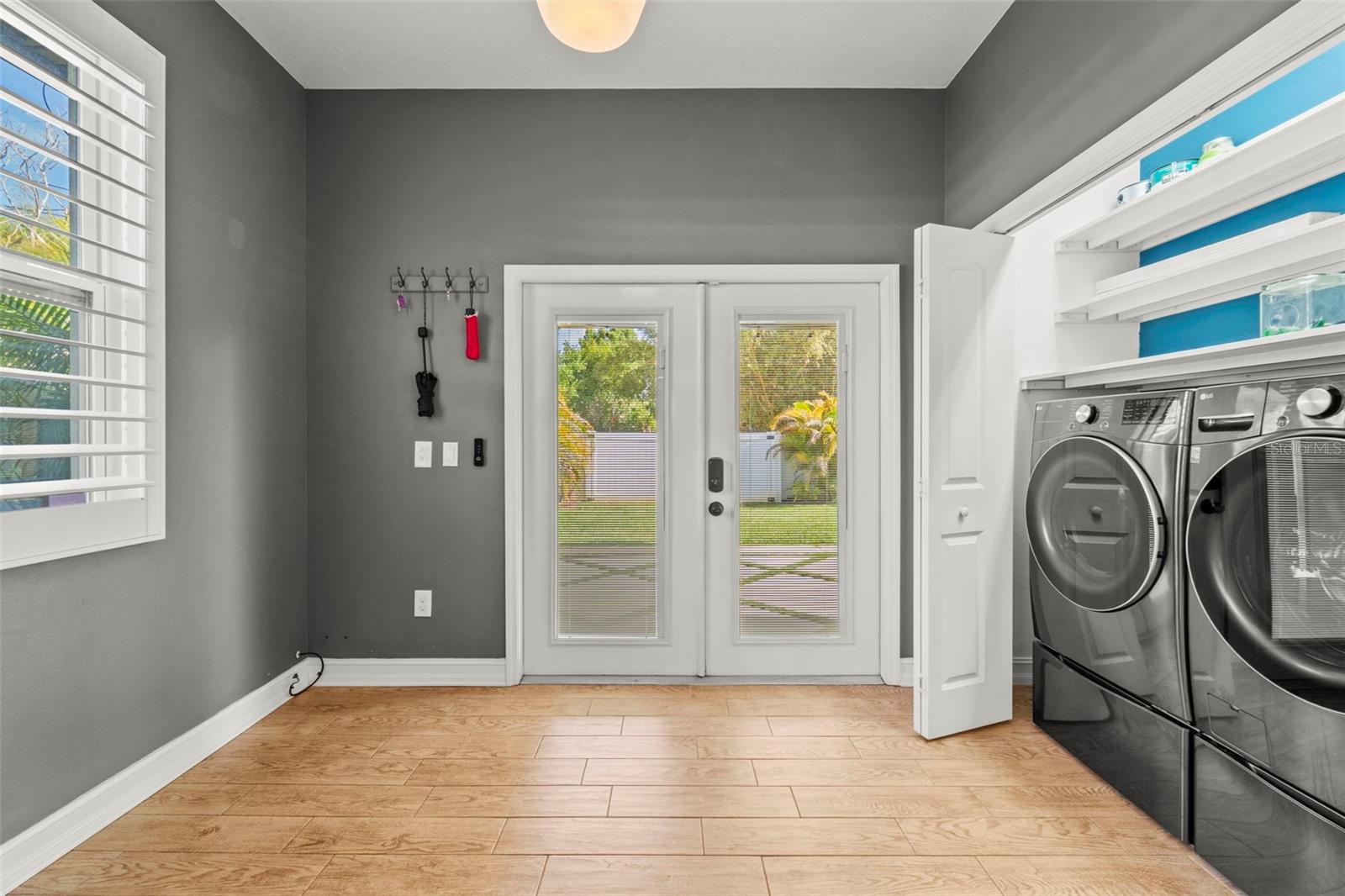 967 49TH AVE N, ST PETERSBURG, FL, 33703