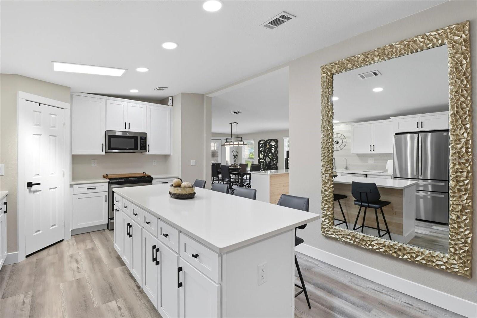 720 ORCHID ST, LADY LAKE, FL, 32159