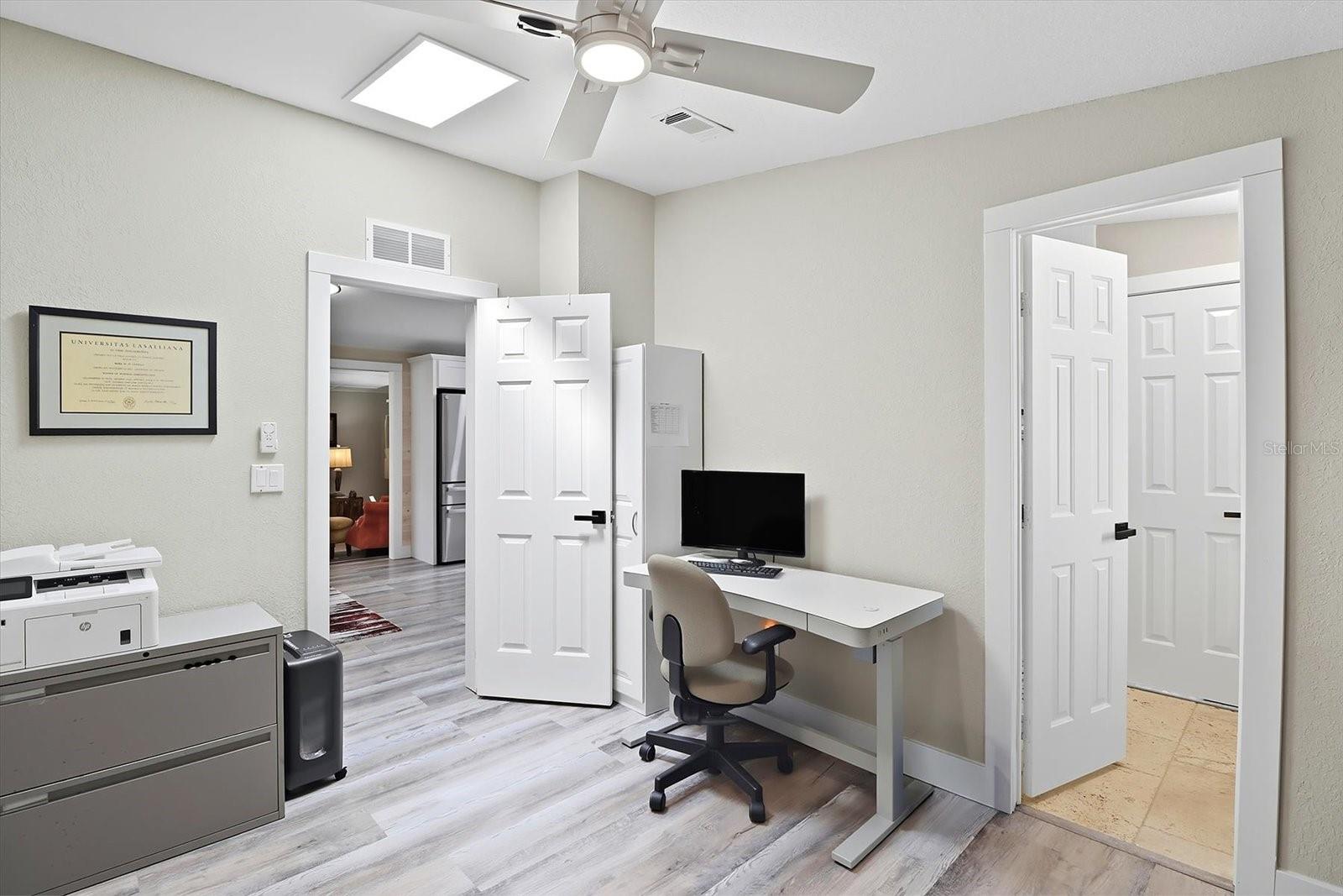 720 ORCHID ST, LADY LAKE, FL, 32159