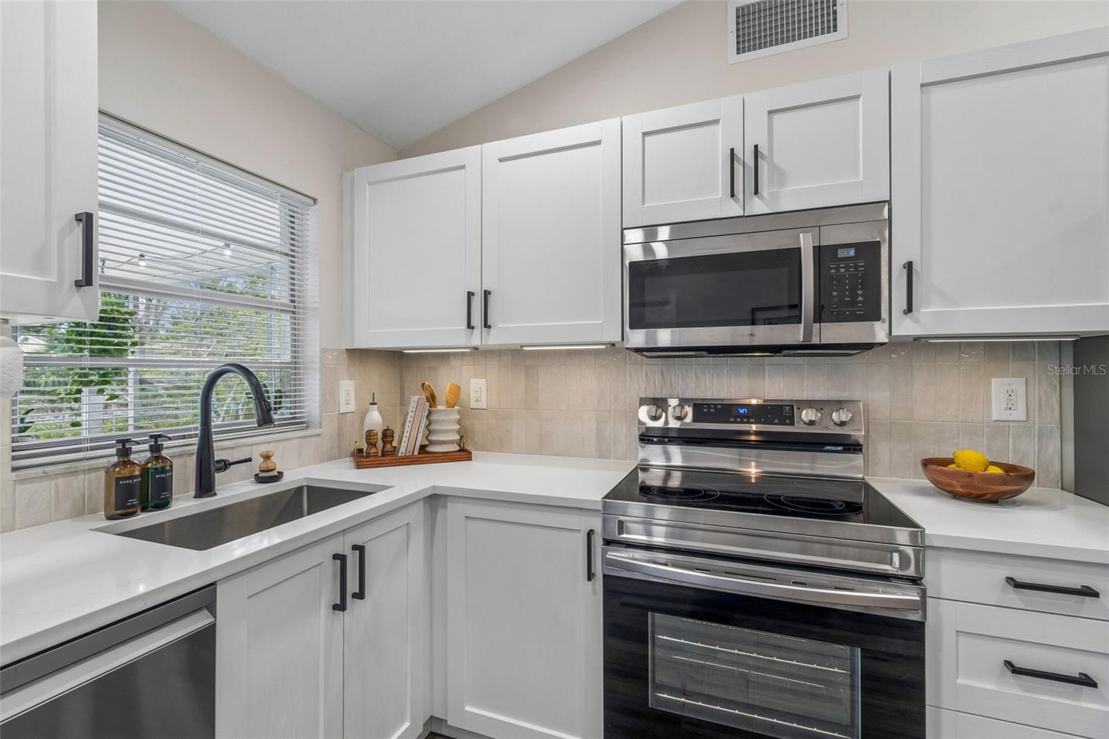 7038 JENNER AVE, NEW PORT RICHEY, FL, 34655