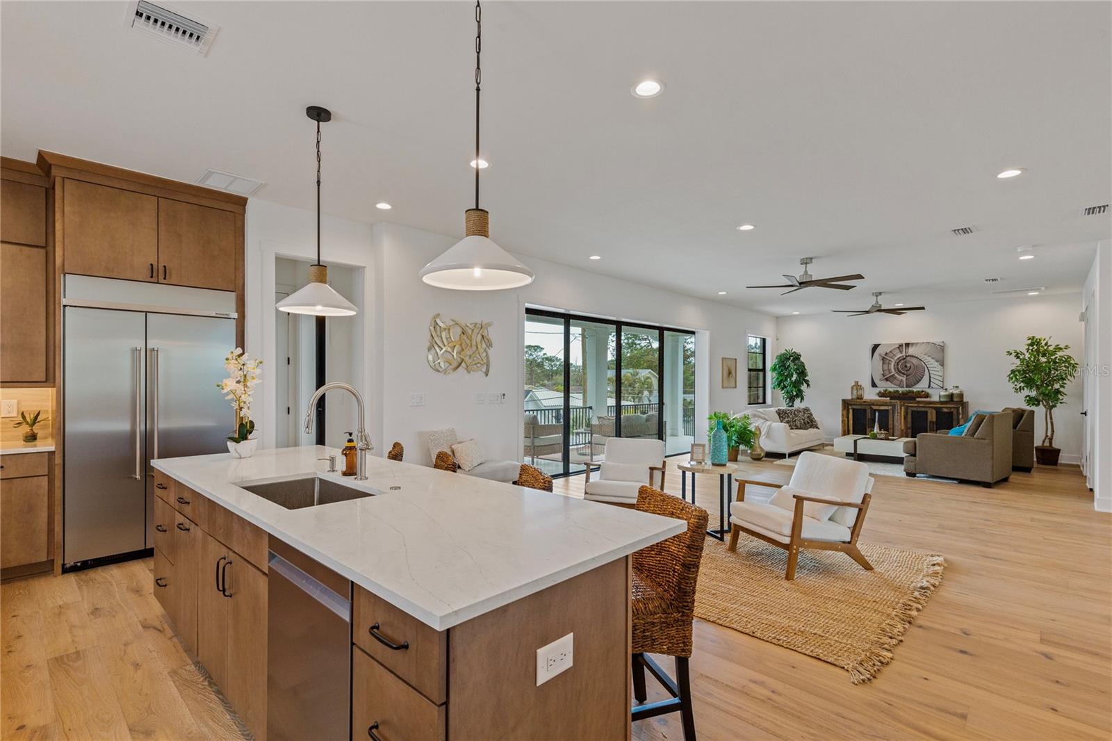 220 NINETIETH AVE NE, ST PETERSBURG, FL, 33702