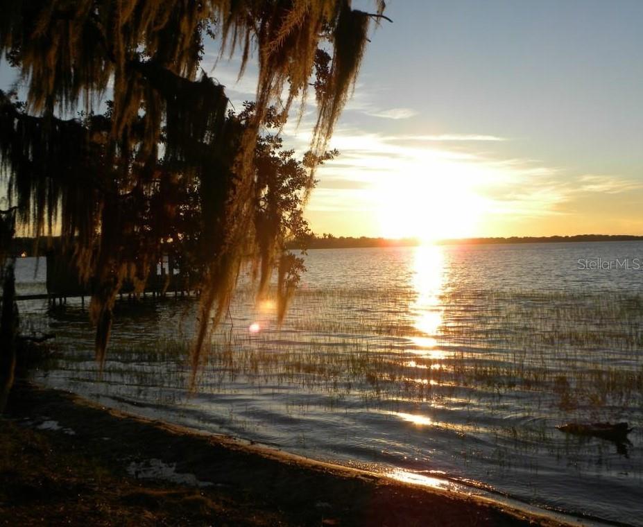 12600 LAKESHORE DR, CLERMONT, FL, 34711