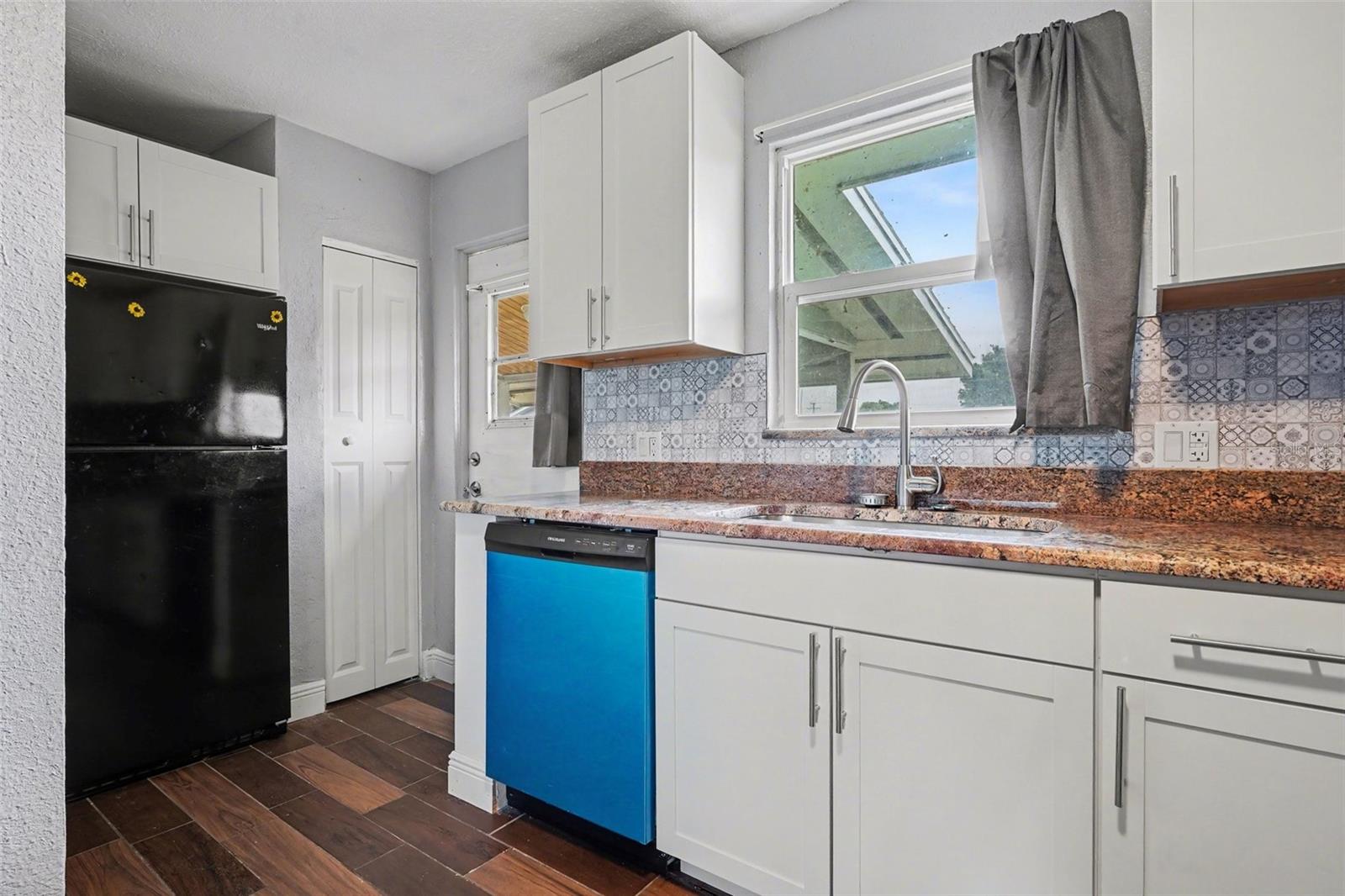 355 S OAK AVE, FROSTPROOF, FL, 33843