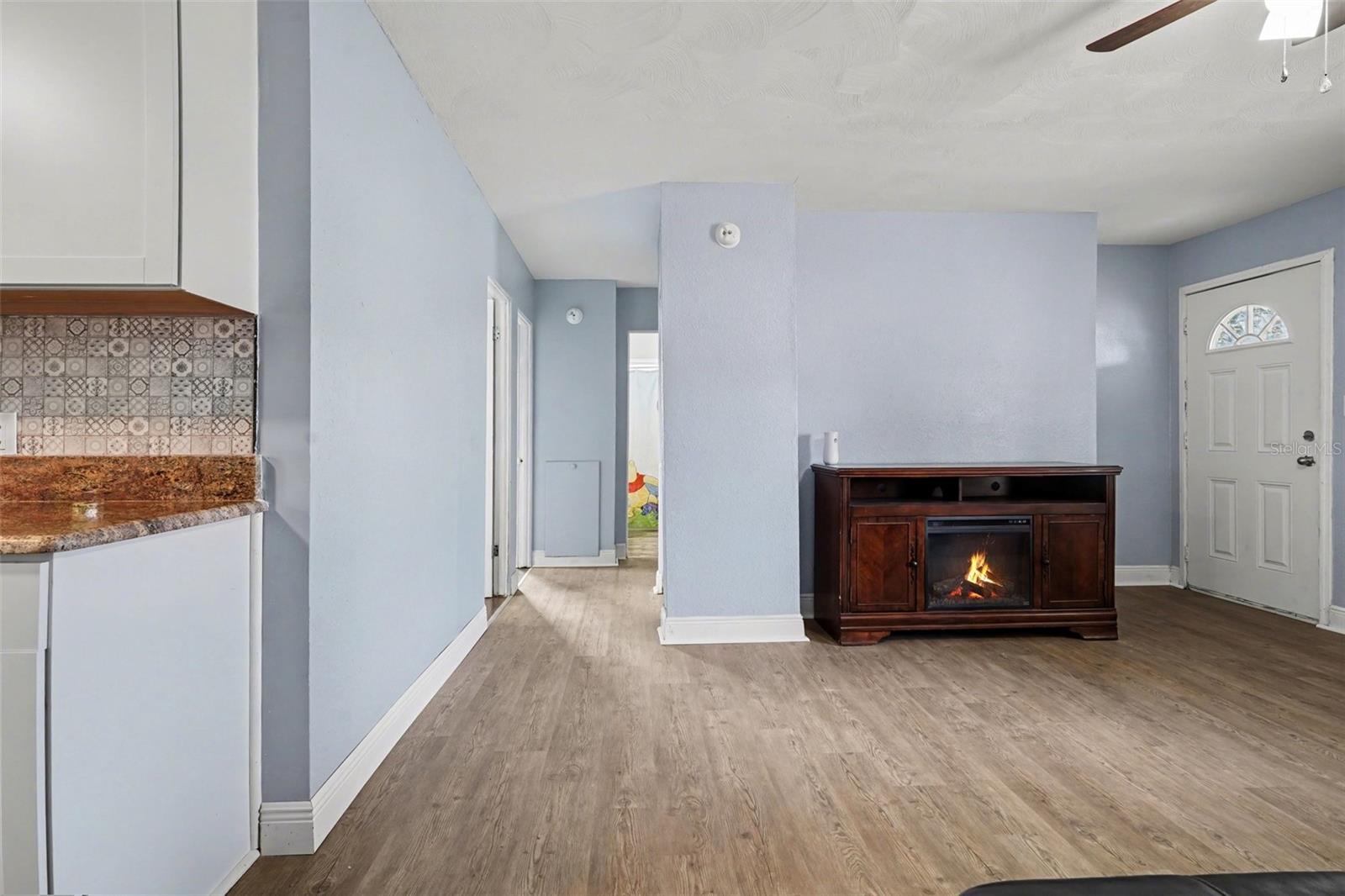 355 S OAK AVE, FROSTPROOF, FL, 33843