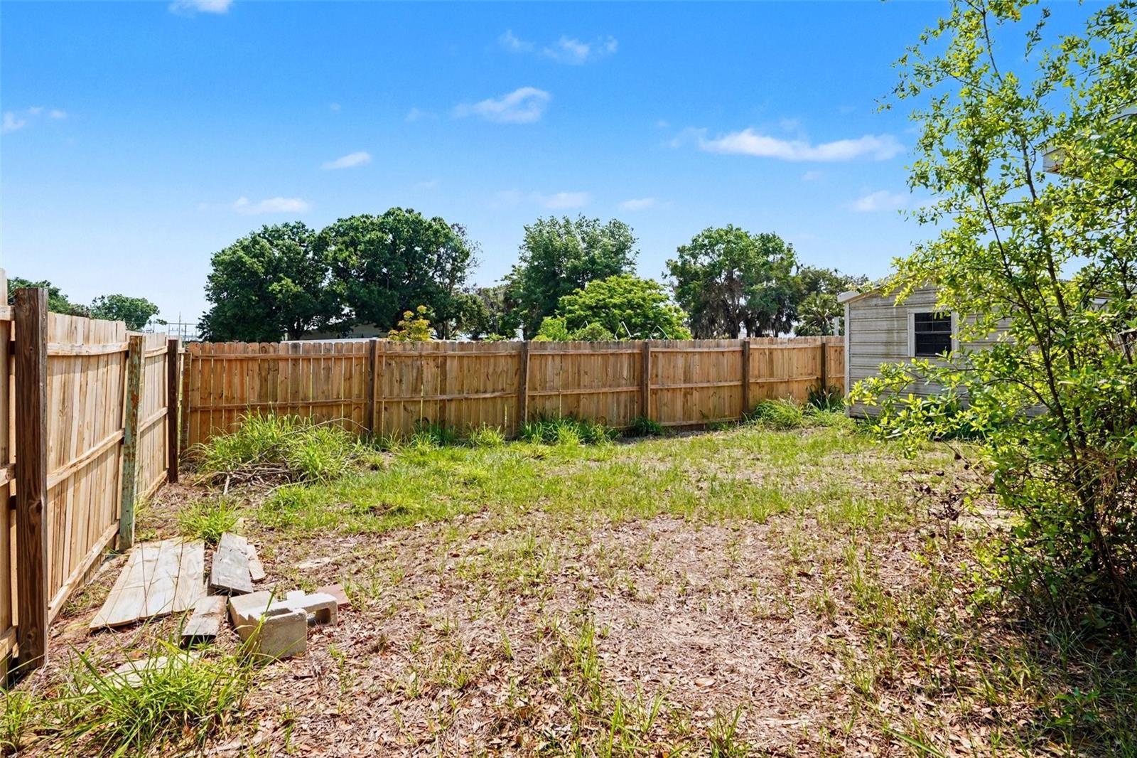 355 S OAK AVE, FROSTPROOF, FL, 33843