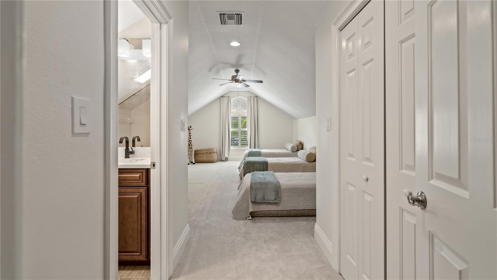 4811 KEENELAND CIR, ORLANDO, FL, 32819