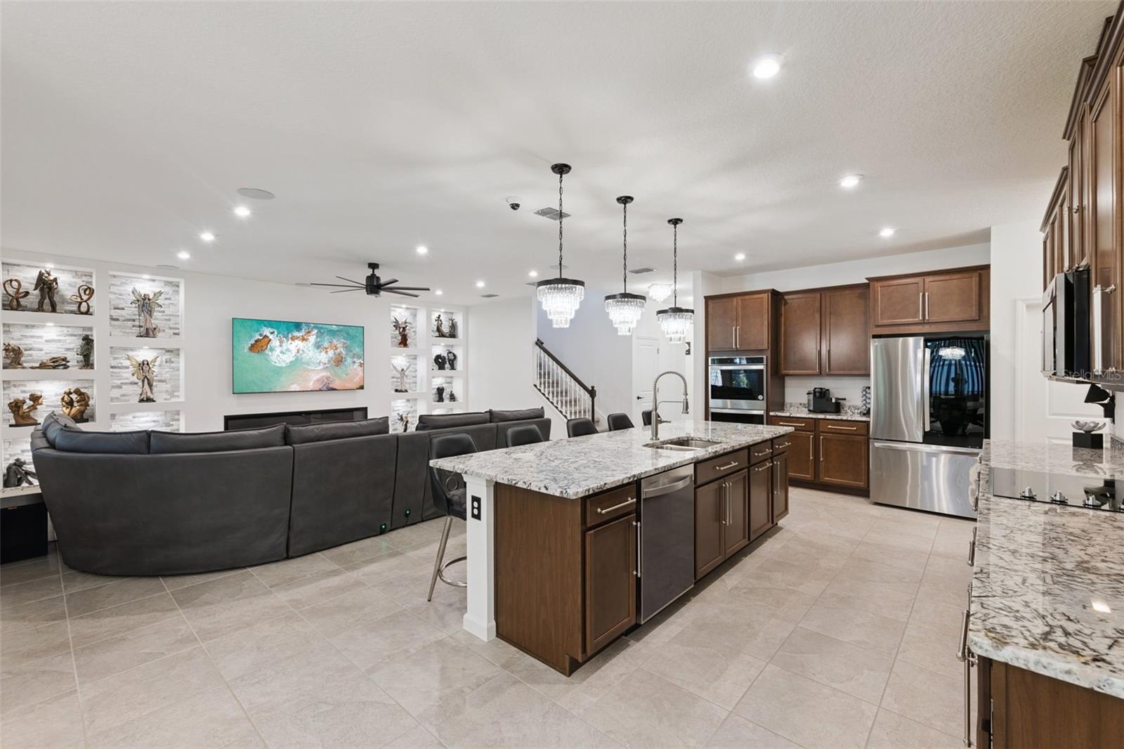 887 ASTERFIELD LN, DELAND, FL, 32720