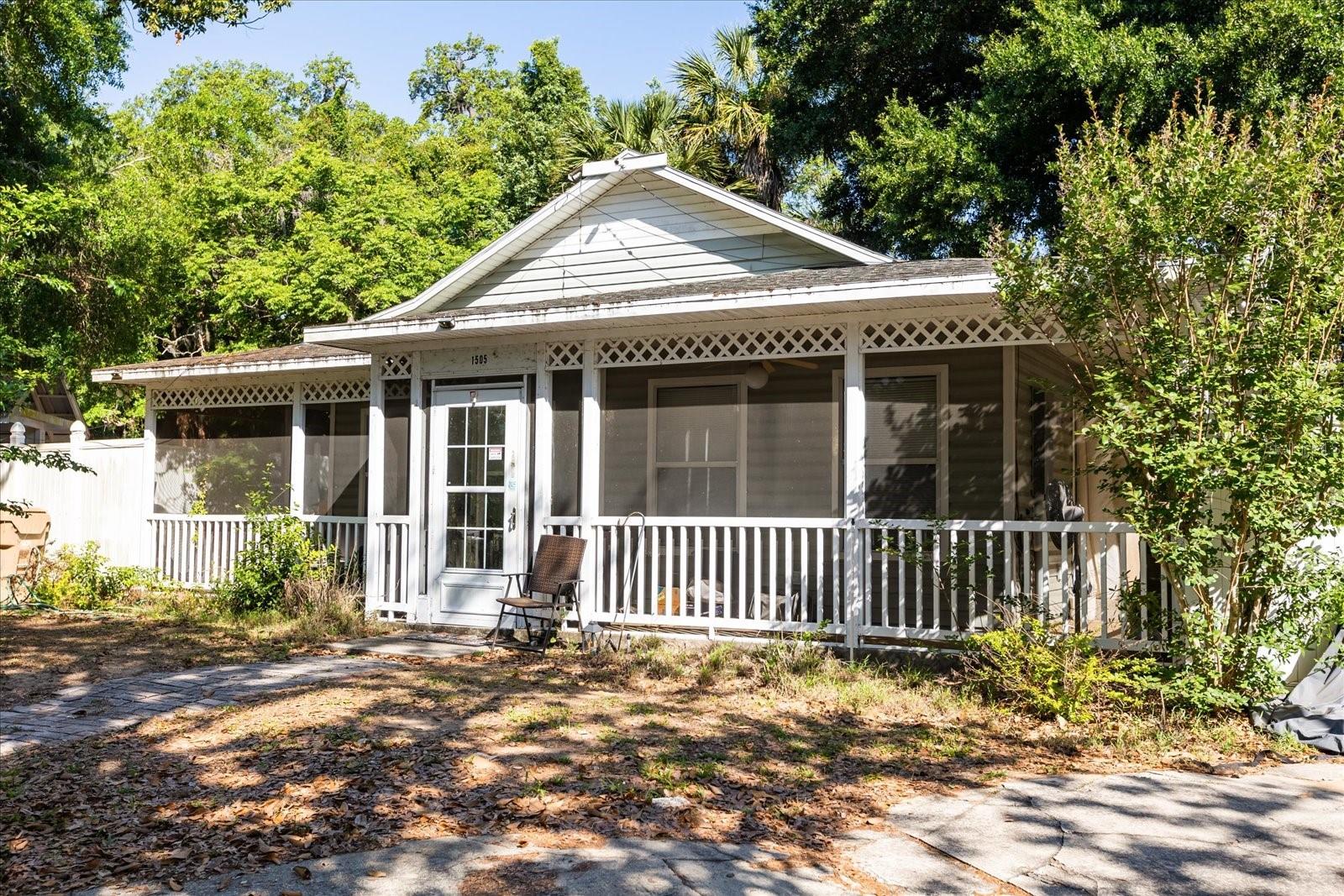 1505 E CROOKED LAKE DR, EUSTIS, FL, 32726