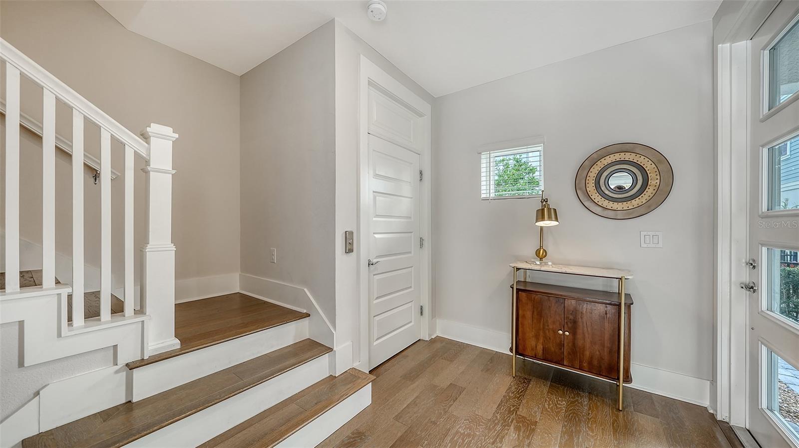 512 LAUREL PARK DR, SARASOTA, FL, 34236