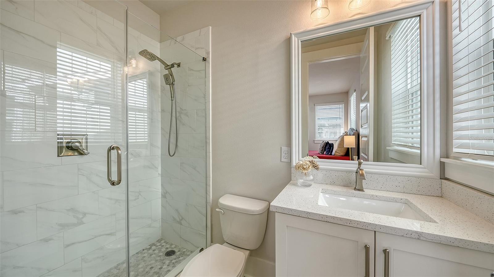 512 LAUREL PARK DR, SARASOTA, FL, 34236