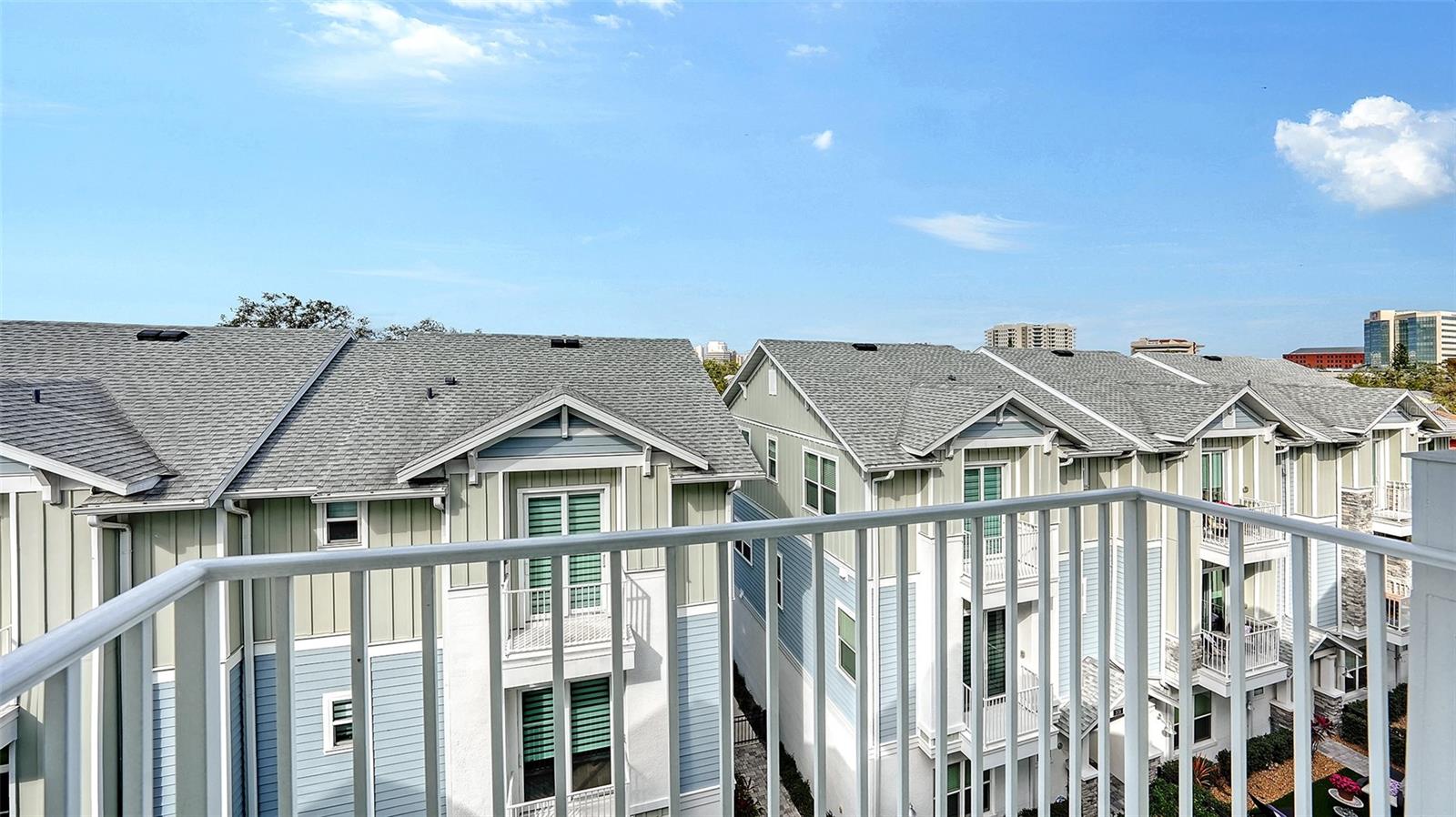 512 LAUREL PARK DR, SARASOTA, FL, 34236