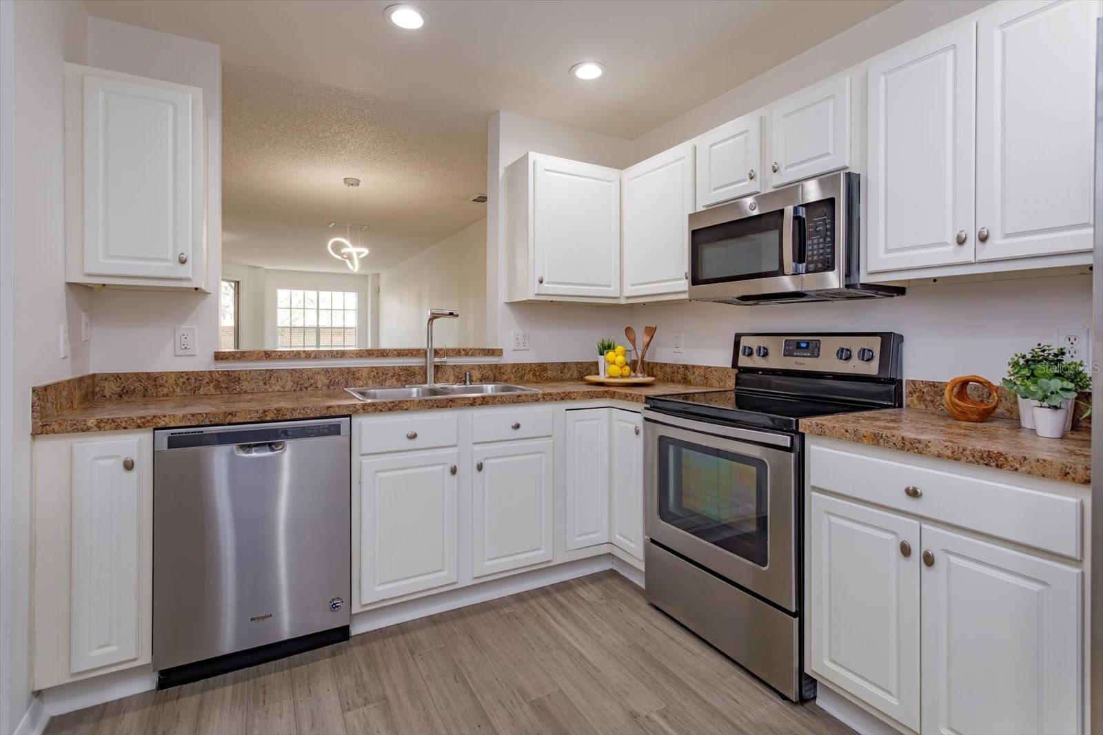 671 POST OAK CIR #107, ALTAMONTE SPRINGS, FL, 32701