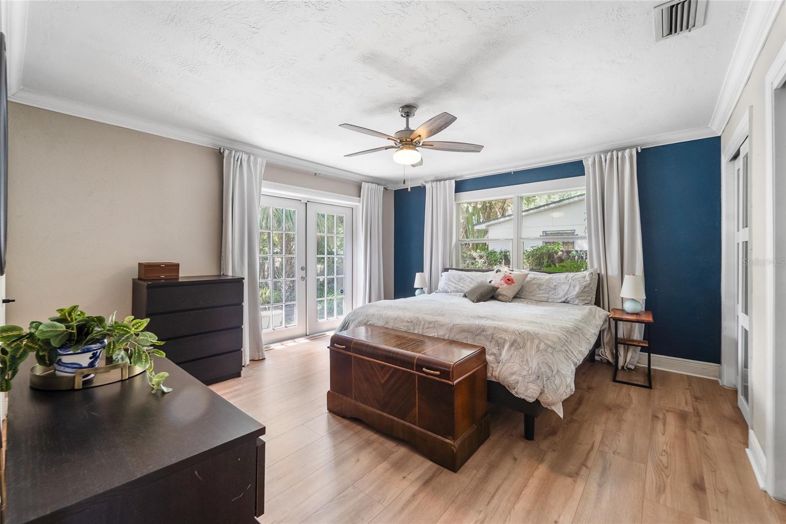 1502 W MEADOWBROOK AVE, TAMPA, FL, 33612