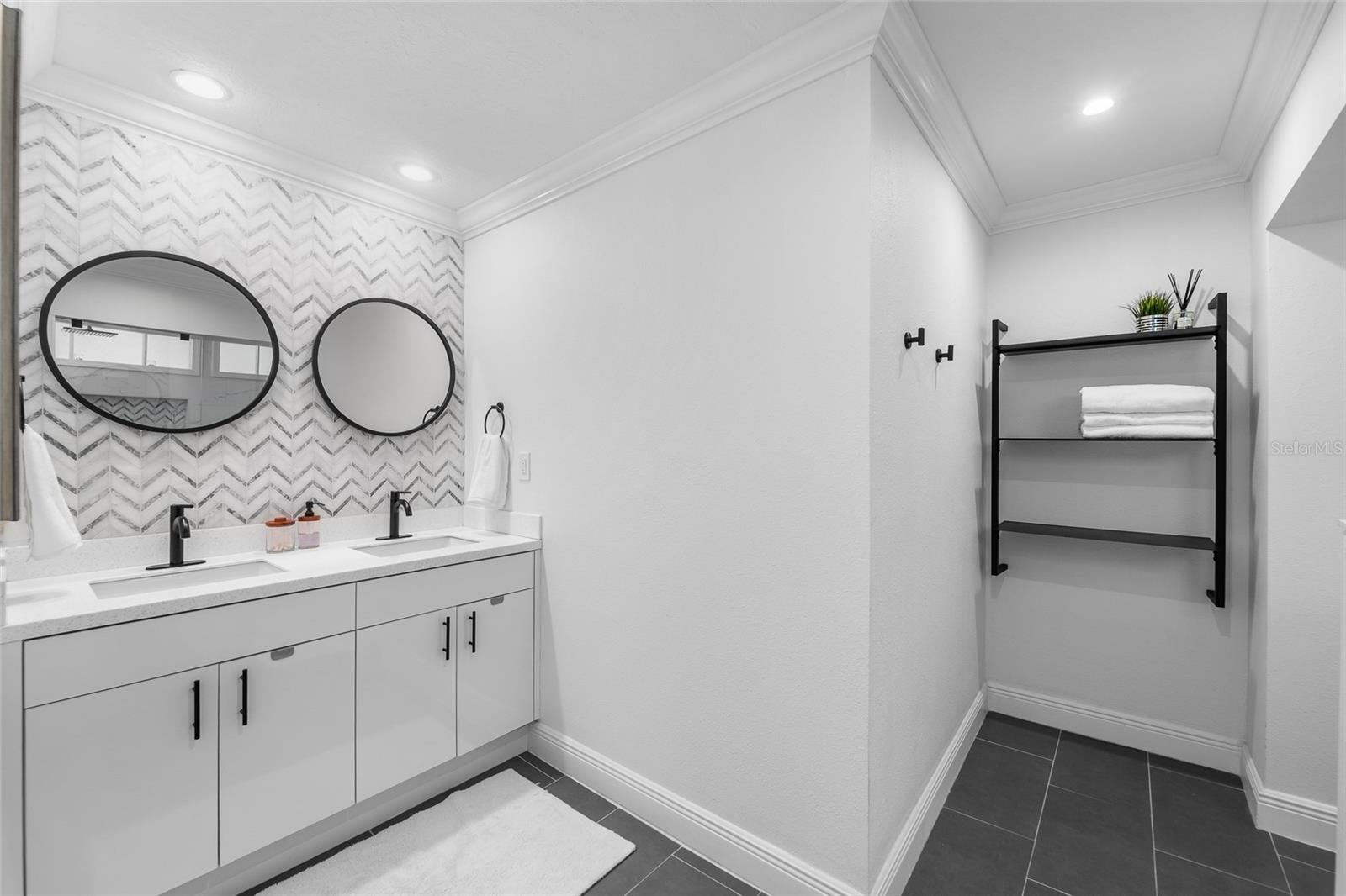 1502 W MEADOWBROOK AVE, TAMPA, FL, 33612